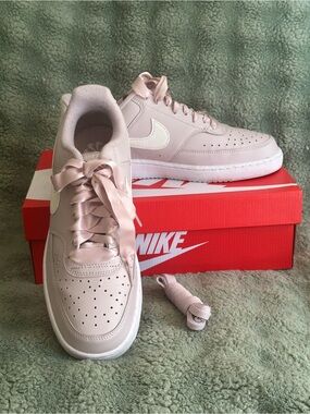 Nike SPECIAL EDITION 2025 Women’s COURT VISION Light Pink Low-Top Sneakers
